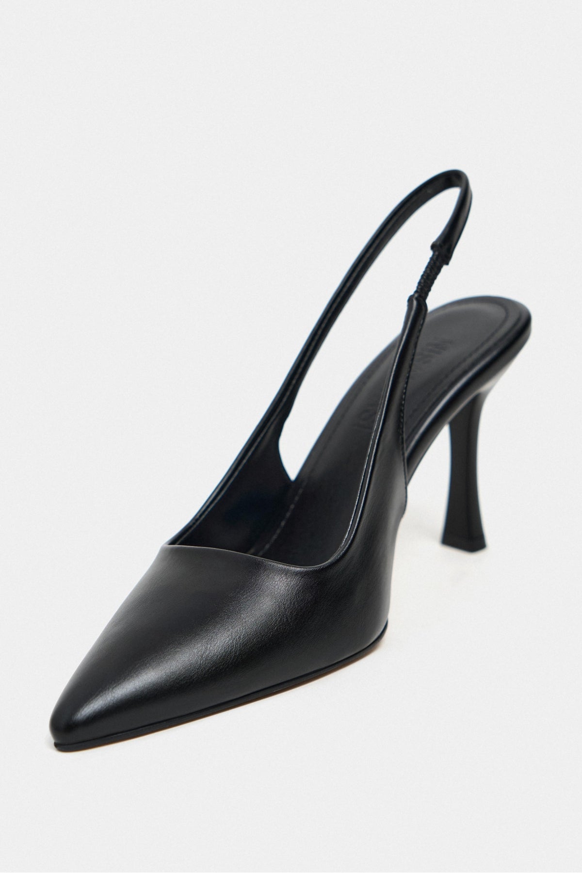Elara Siyah Mat Slingback V Vamp Hattı Sivri Burun Kadın Topuklu Ayakkabı