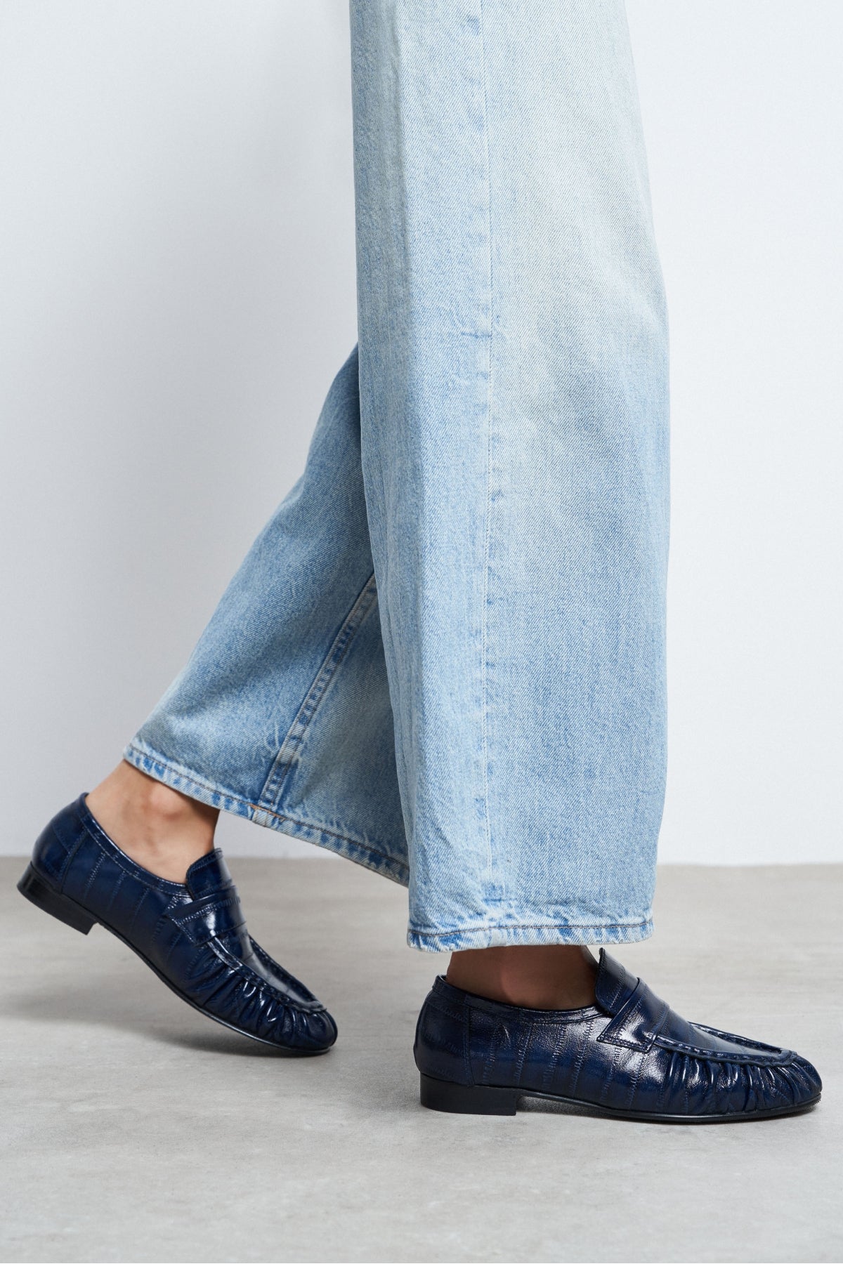 Marbella Lacivert Su Yolu Kroko Hakiki Deri Düz Taban Kadın Loafer Ayakkabı