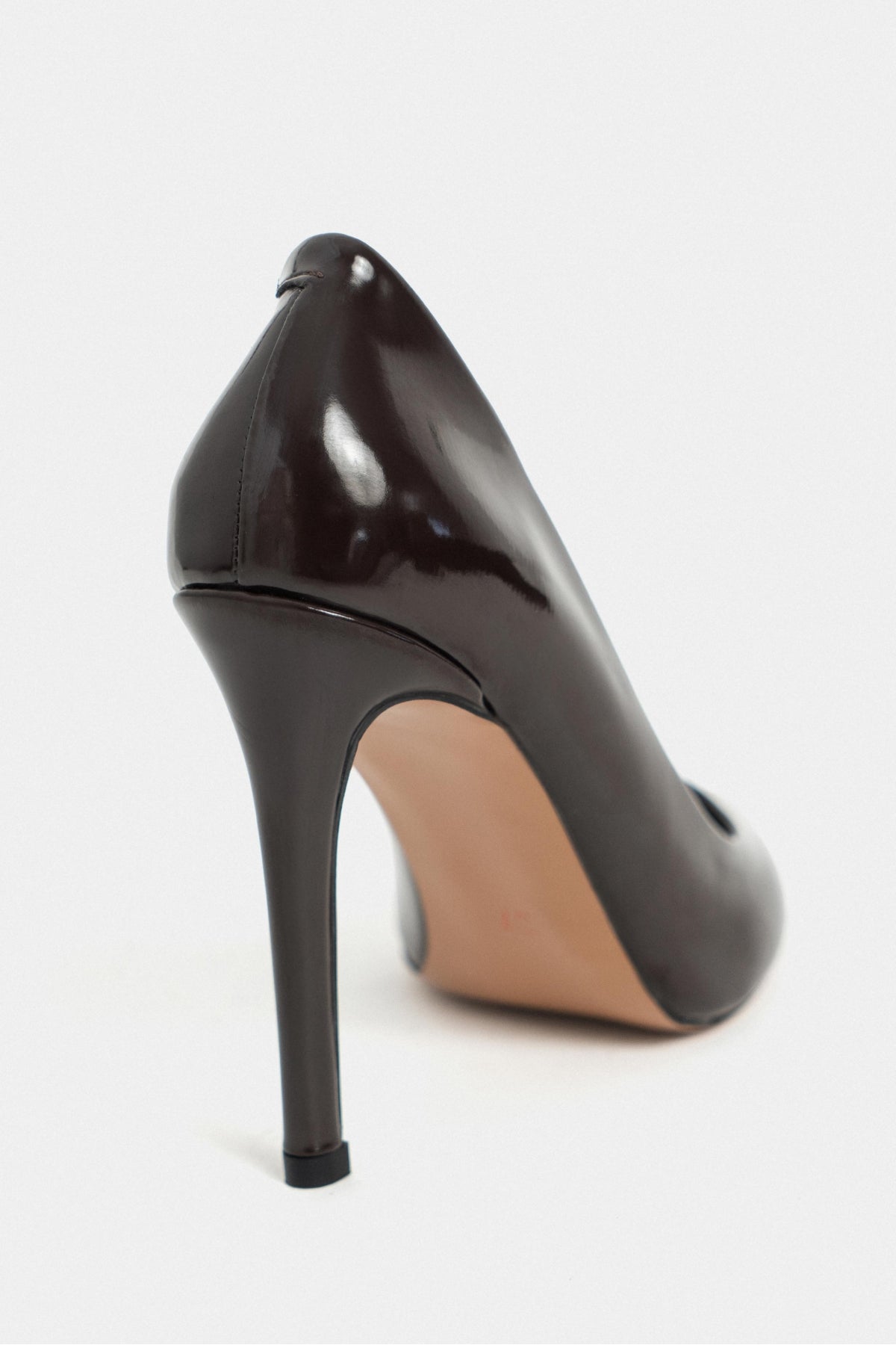 Lunara Kahve Rugan Sivri Burun Kadın Stiletto