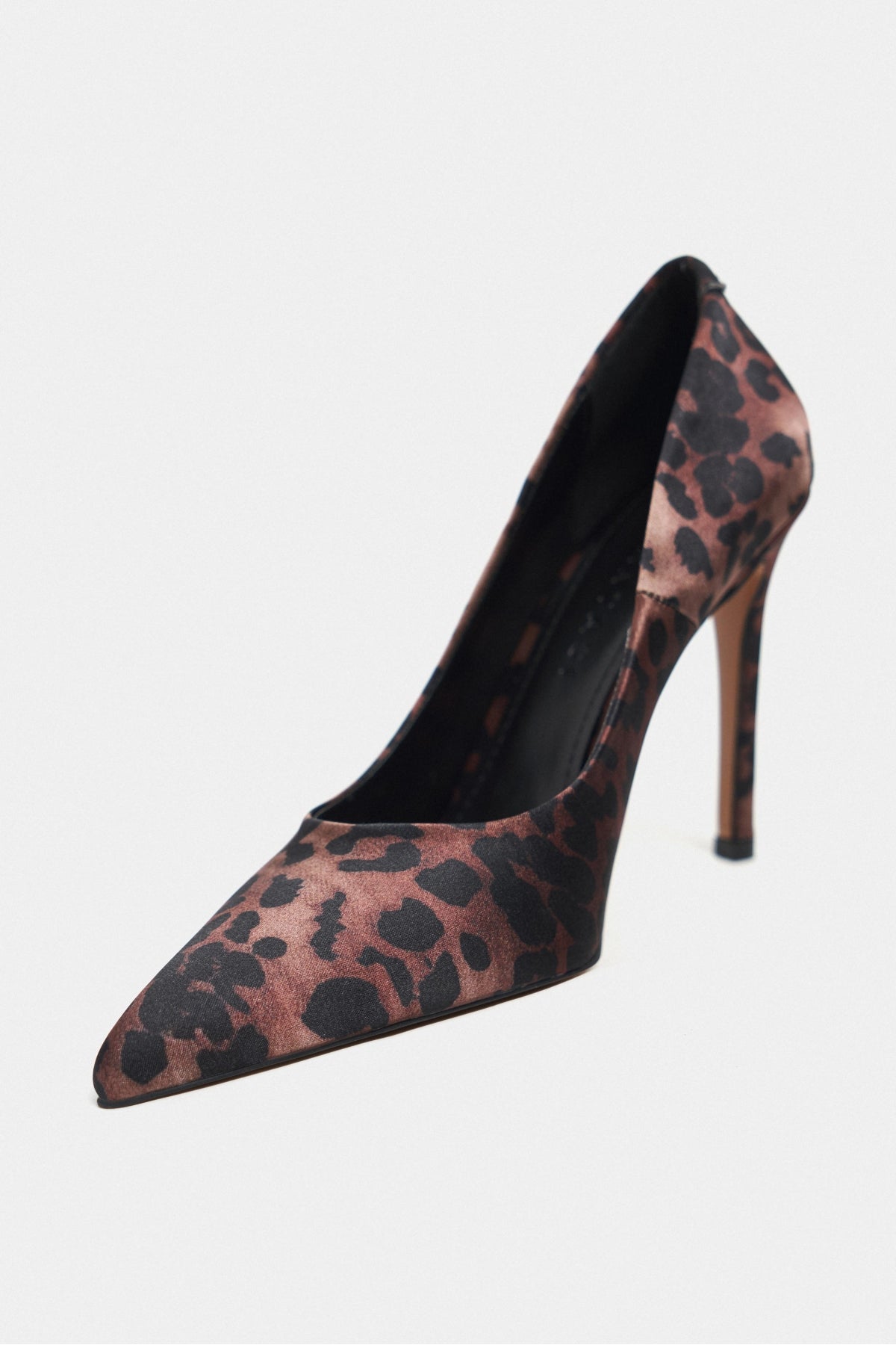 Lunara Leopar Saten Sivri Burun Kadın Stiletto