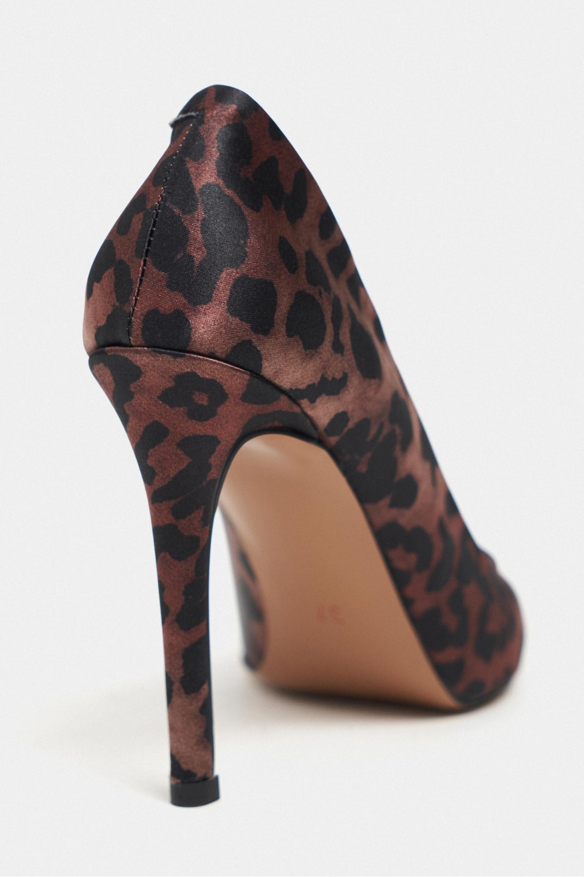 Lunara Leopar Saten Sivri Burun Kadın Stiletto