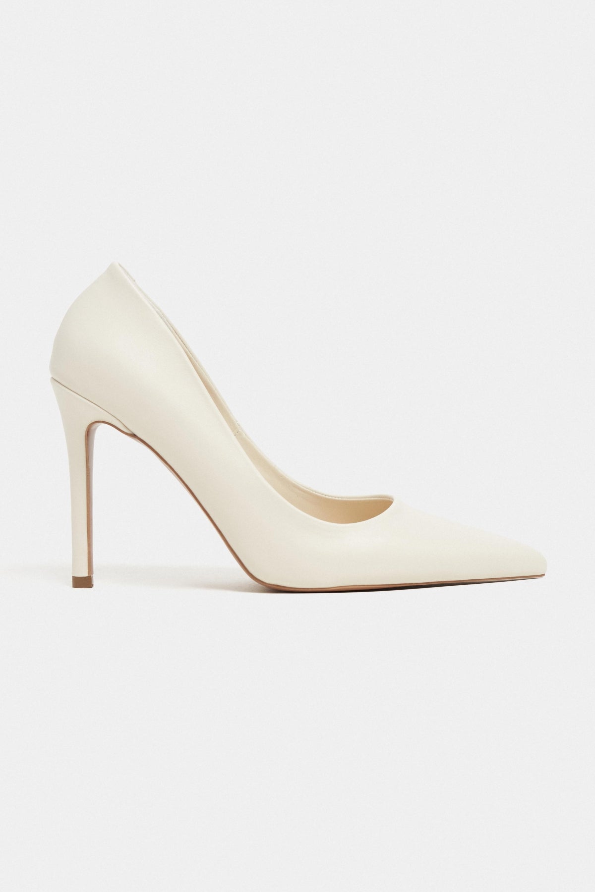 Lunara Bej Mat Sivri Burun Kadın Stiletto