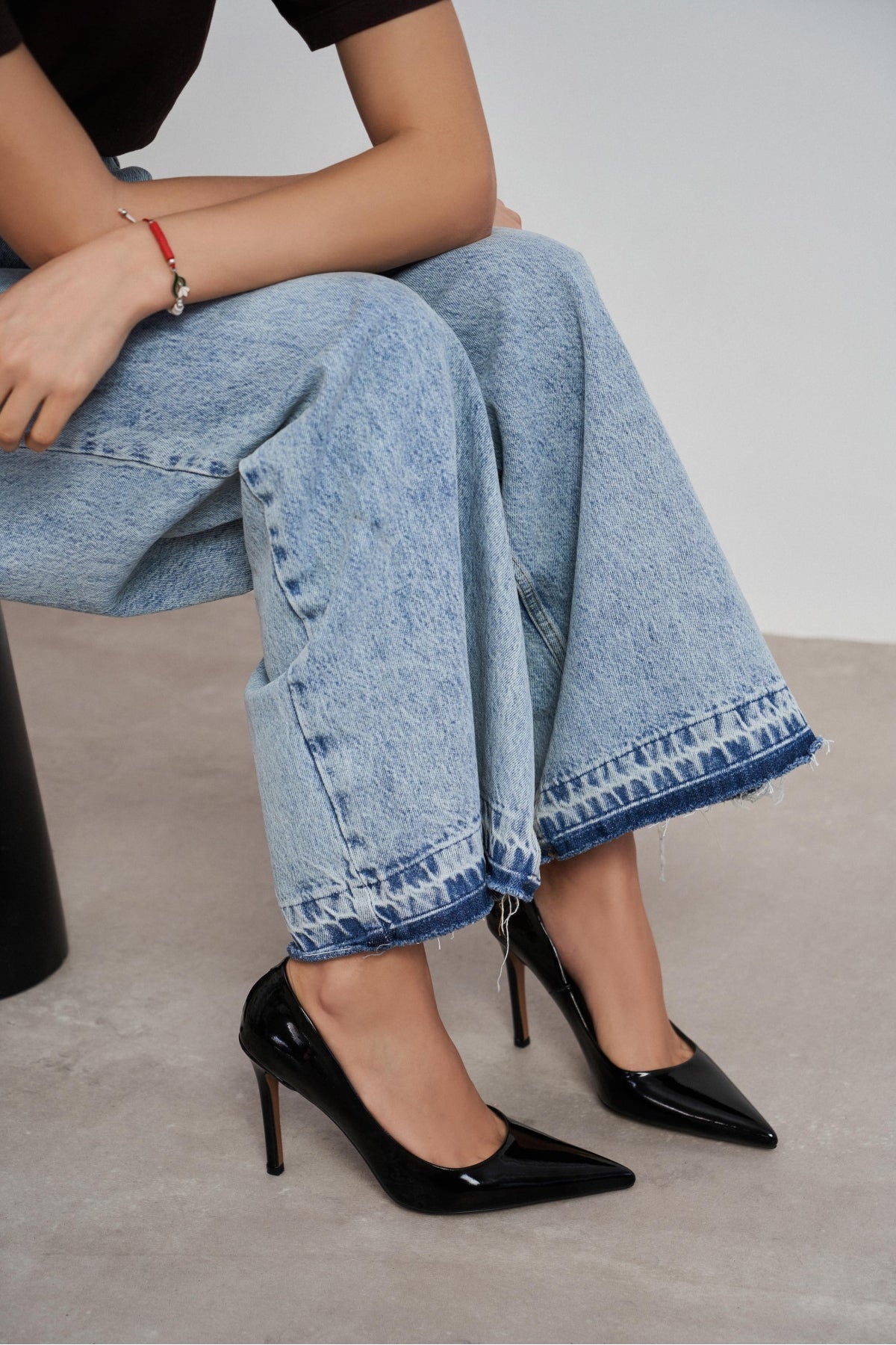 Lunara Siyah Rugan Sivri Burun Kadın Stiletto