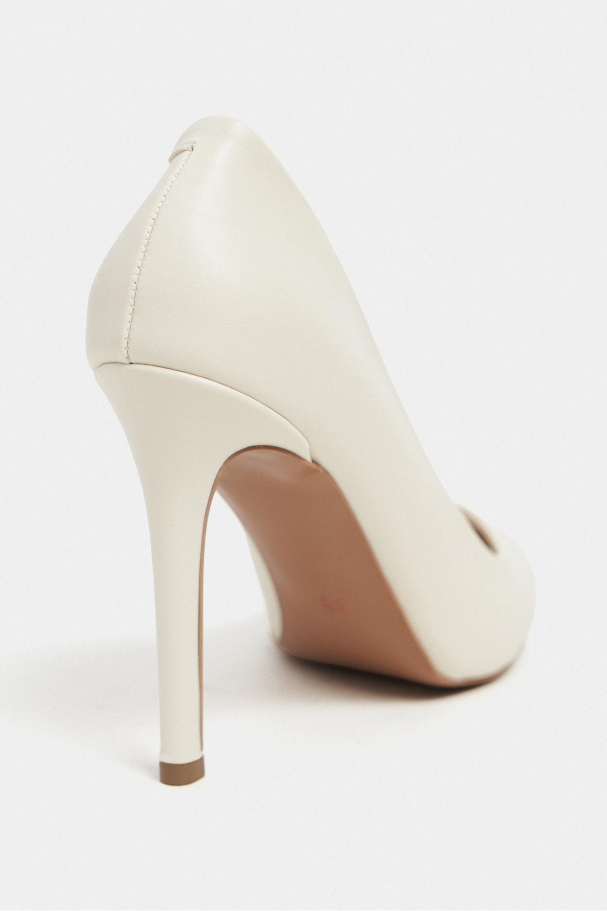 Lunara Bej Mat Sivri Burun Kadın Stiletto