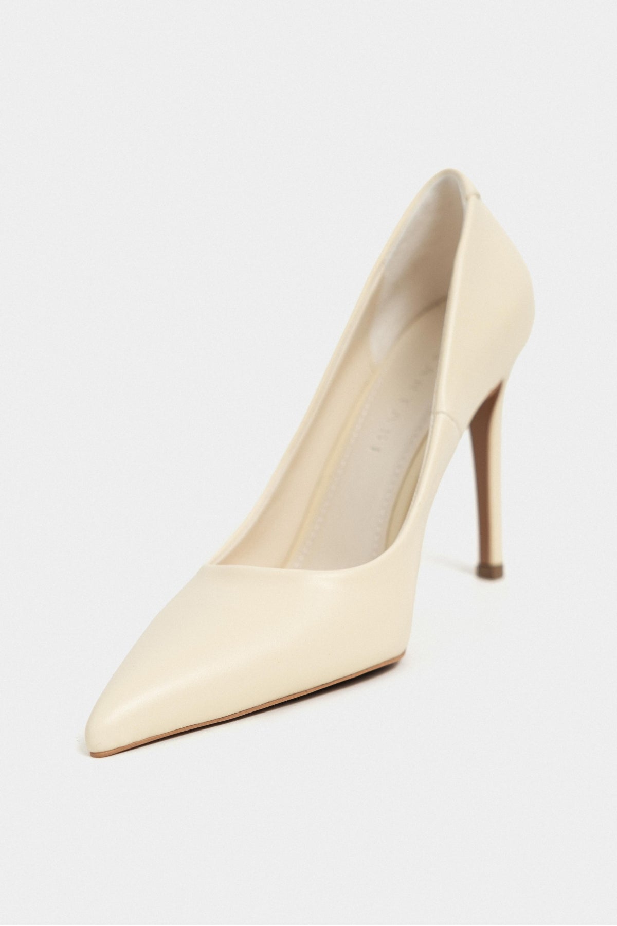 Lunara Tereyeyağı Sarısı Mat Sivri Burun Kadın Stiletto