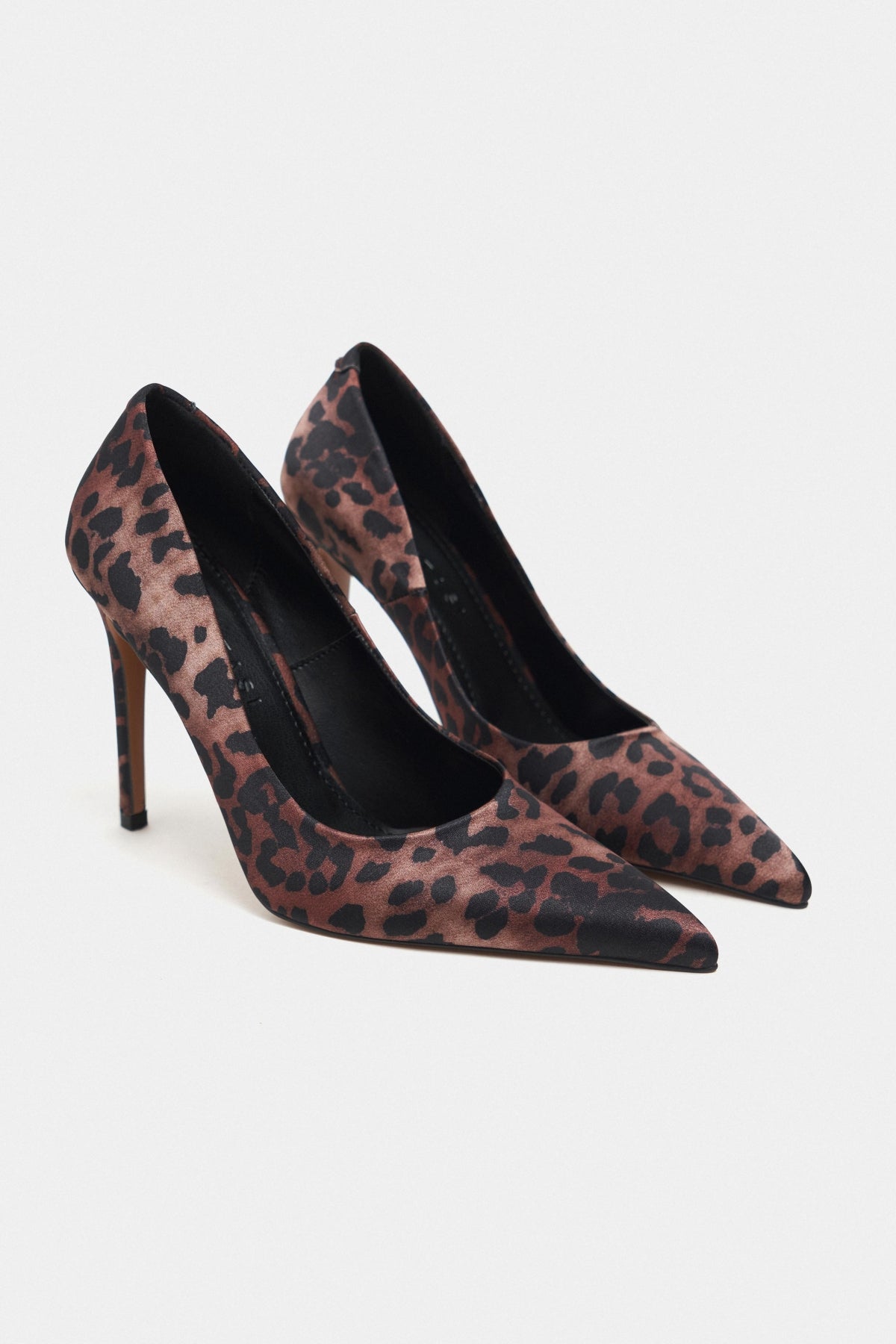 Lunara Leopar Saten Sivri Burun Kadın Stiletto