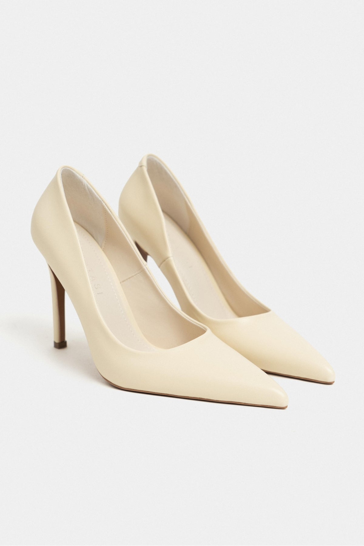 Lunara Tereyeyağı Sarısı Mat Sivri Burun Kadın Stiletto